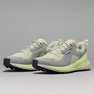 NWT LULULEMON Blissfeel Trail Women’s Running Sneaker Size 9.5 Color is DEWY